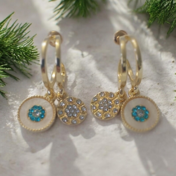 Jewelry - Elegant Gold and Blue Dangle Earrings